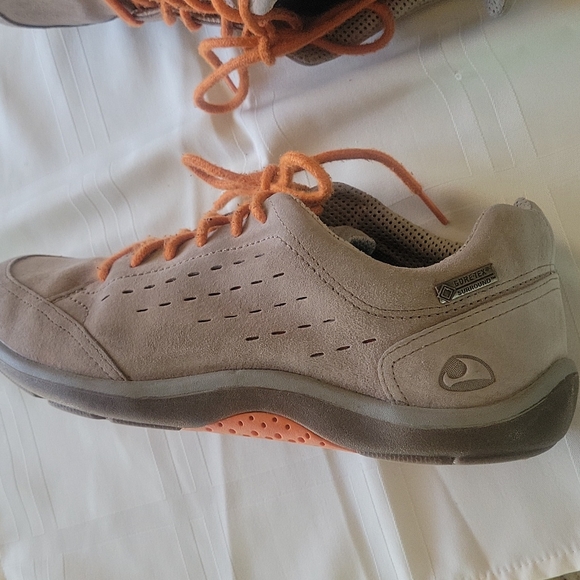 HP!🎉🎉☺️VIKING gorotex surround 👟 walking shoes - Picture 7 of 16